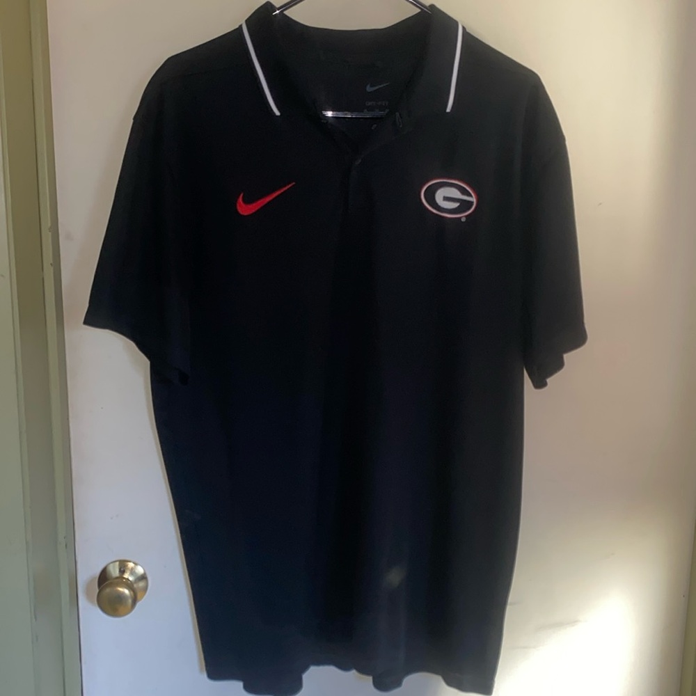 Nike coaches UGA Bulldogs polo size Xl black with white stripe Dri-Fit